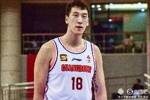 杨侃:广东5场1夺权7违体4技犯 这是他们被逼到墙角的应对之策